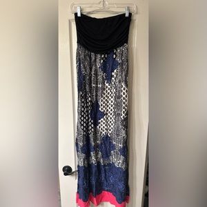 LILKA - WOMEN'S SMALL- BLACK PATTERNED STRAPLESS DRESS